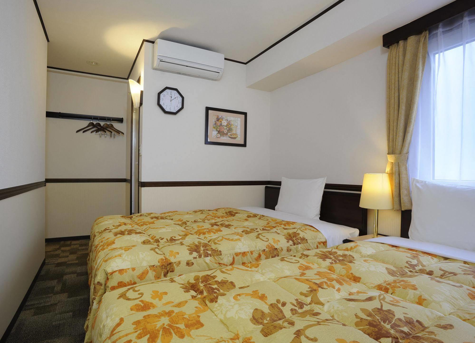 Toyoko Inn Kofu-Eki Minami-Guchi No.1 Esterno foto