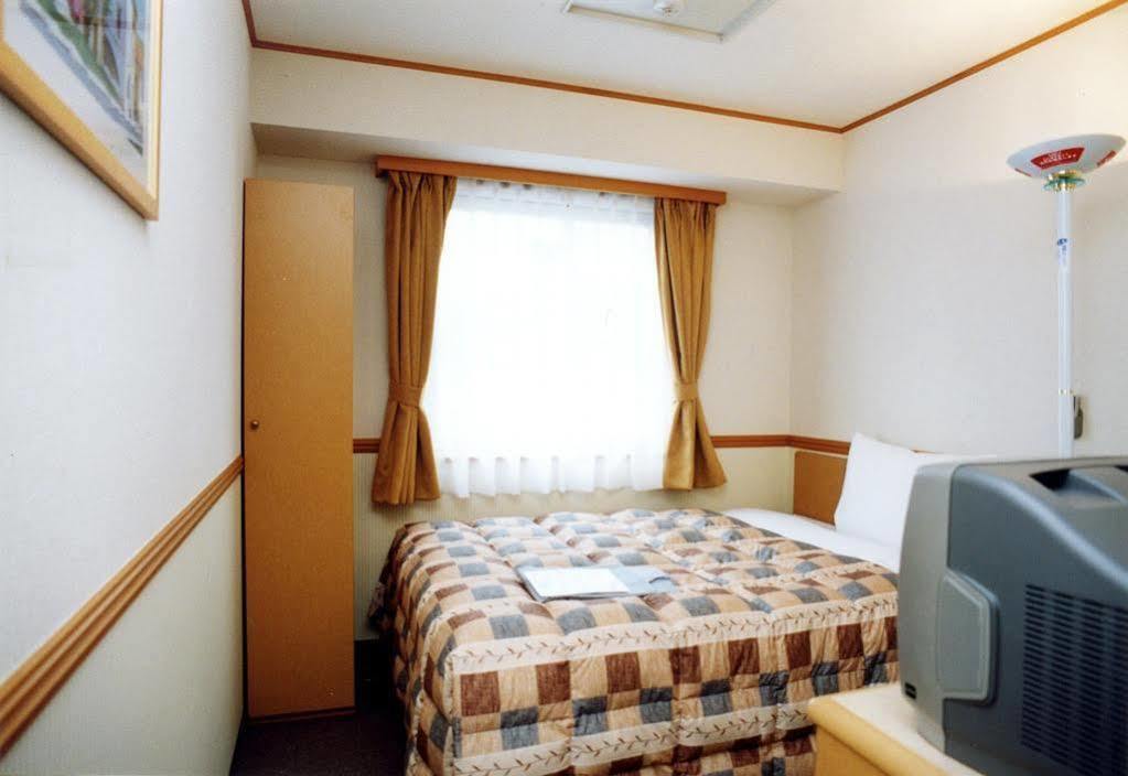Toyoko Inn Kofu-Eki Minami-Guchi No.1 Esterno foto